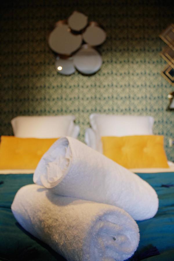 La Tour Yveline Bed and Breakfast Romans-sur-Isère Exteriör bild