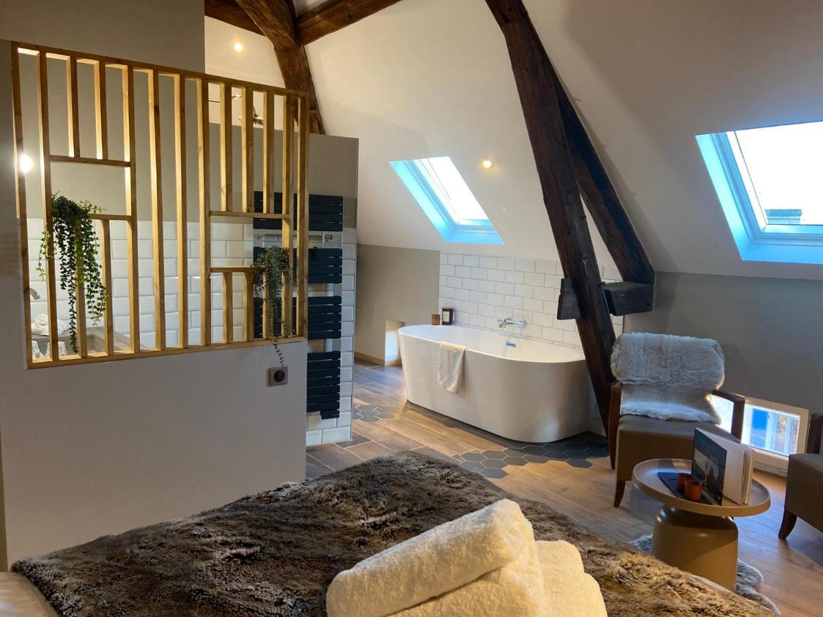 La Tour Yveline Bed and Breakfast Romans-sur-Isère Exteriör bild